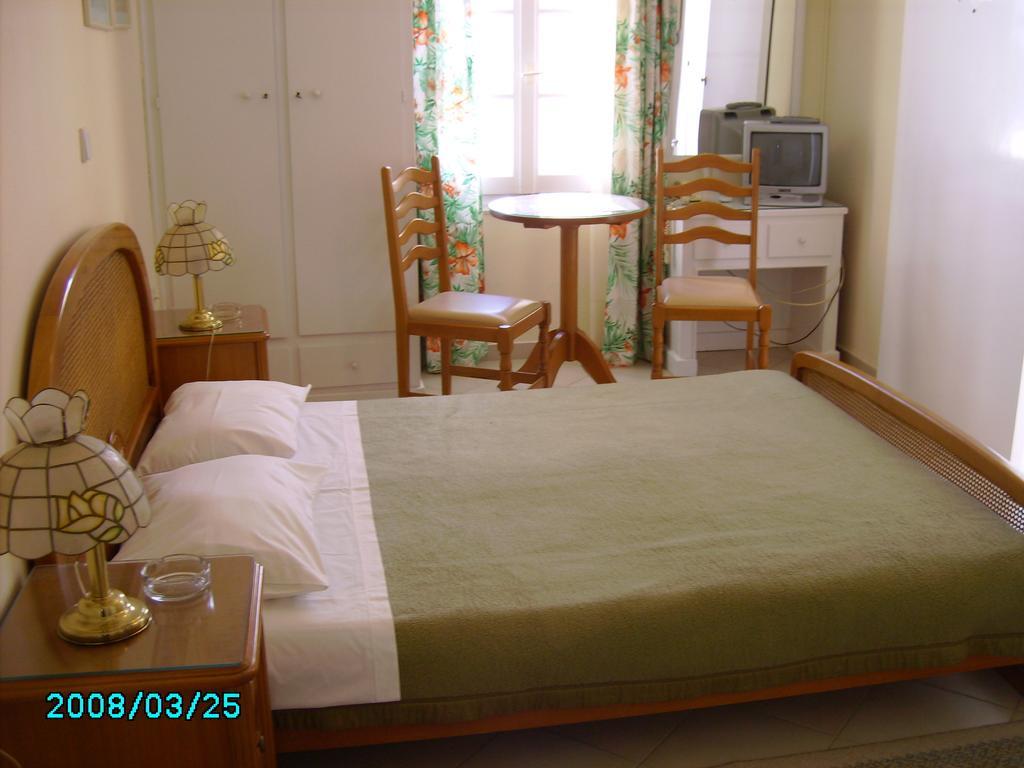 Sea Colours Rooms & Apartments Ermoupoli Zimmer foto
