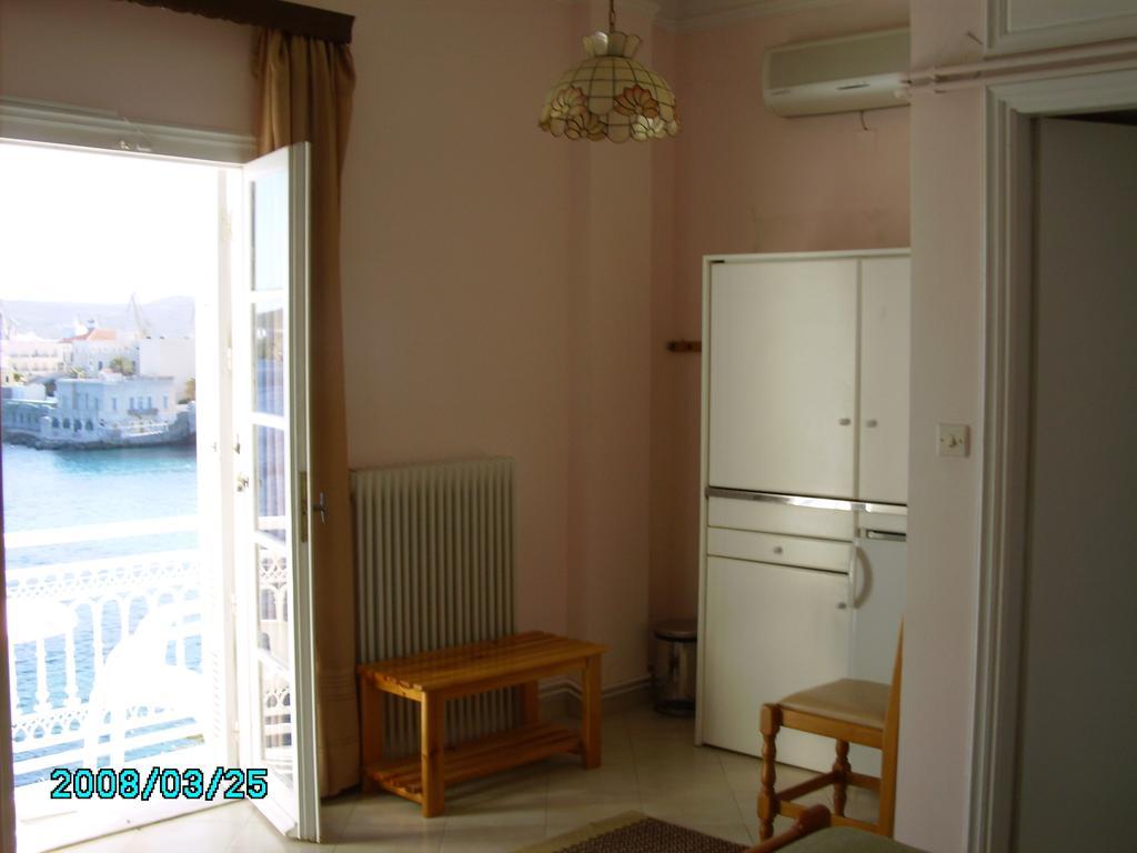 Sea Colours Rooms & Apartments Ermoupoli Zimmer foto