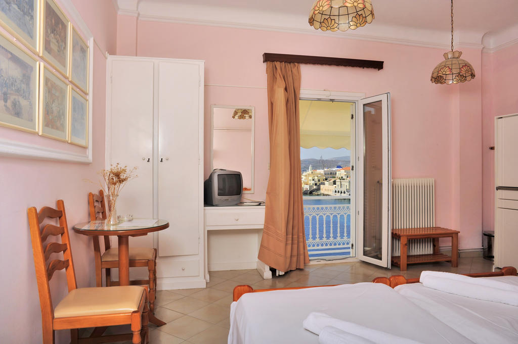 Sea Colours Rooms & Apartments Ermoupoli Exterior foto
